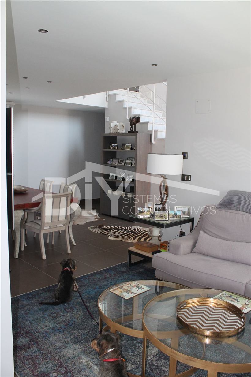 Salón de una casa DIY